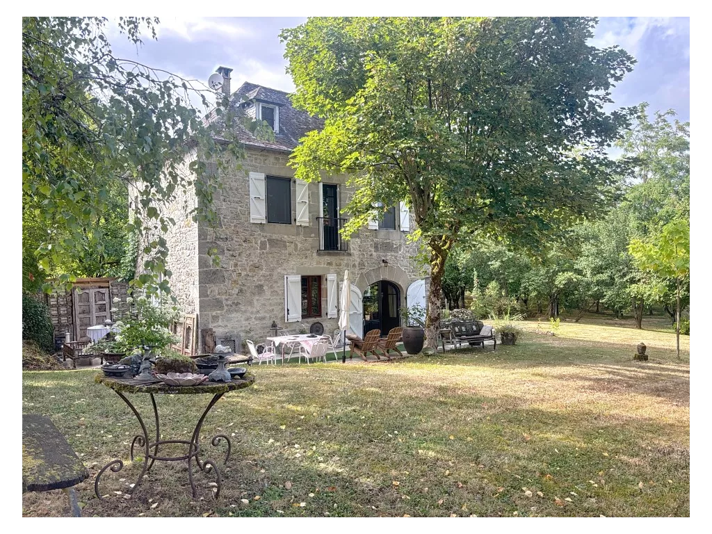 Très jolie maison en pierre