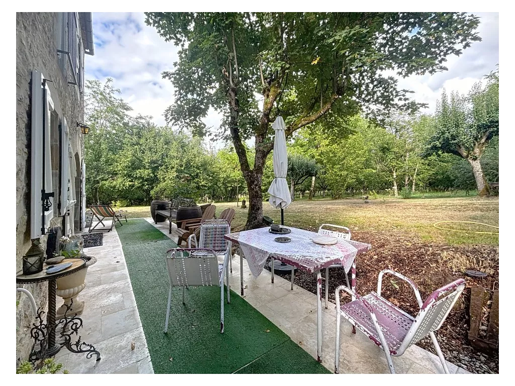 Très jolie maison en pierre